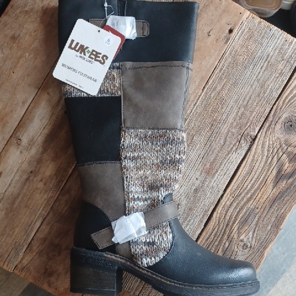 Muk Luks Drk Brown and Brown Heeled Boots